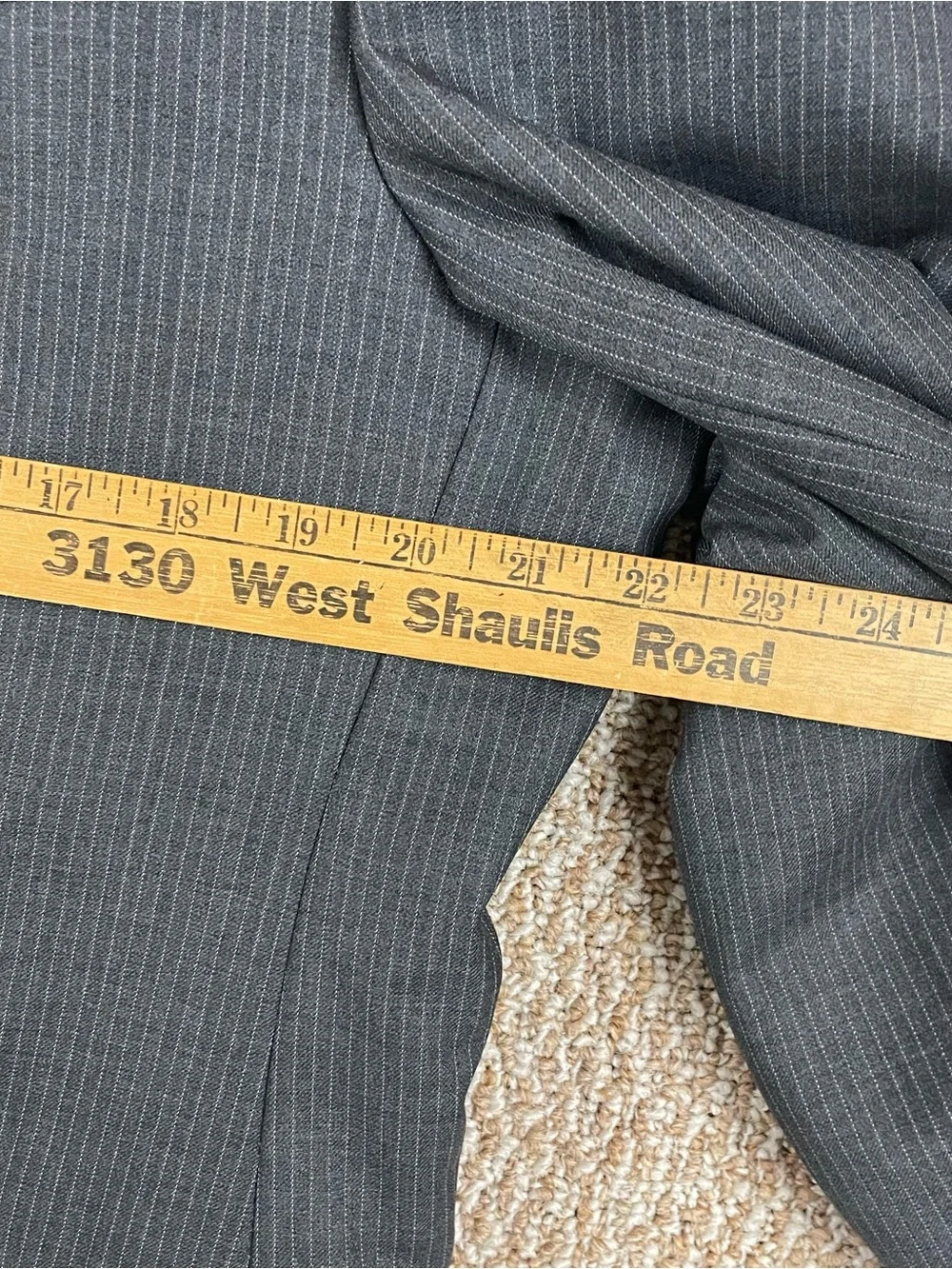 Ralph Lauren Blazer Men’s 44R Grey Pinstripe Wool 2 Button Single Vent R4